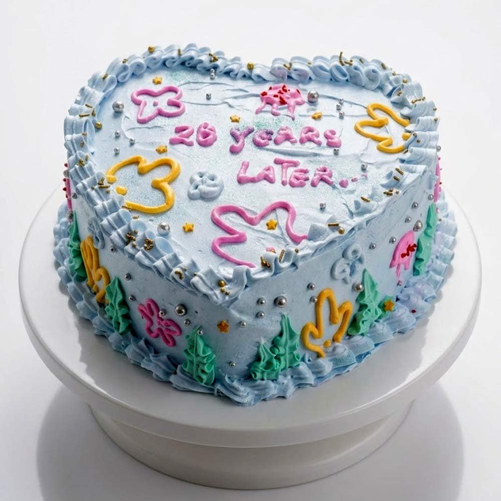 Heart-Shaped Cake - Imagen 4